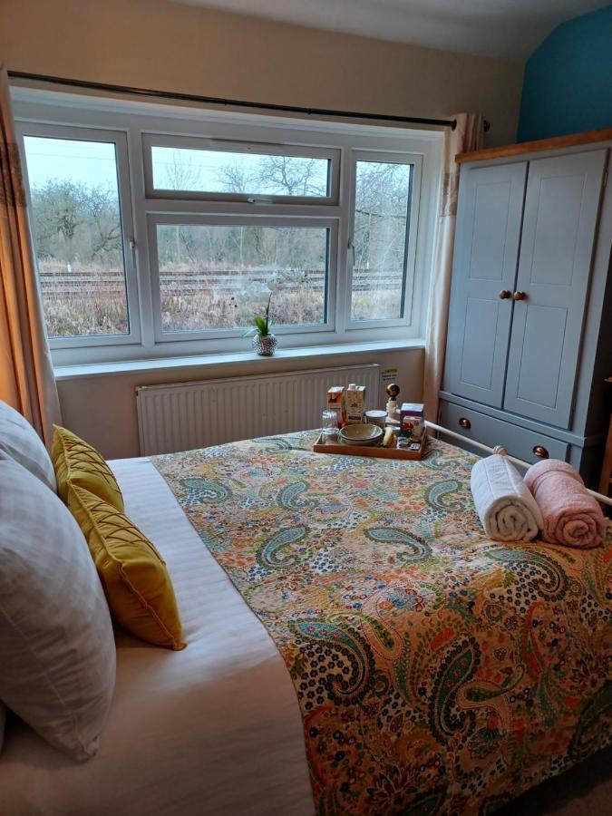 Stunning Homestay In Wolverhampton Bushbury Екстериор снимка